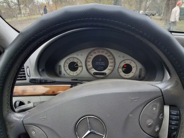 Зеленый Мерседес Е-Класс, объемом двигателя 0 л и пробегом 460 тыс. км за 2380 $, фото 6 на Automoto.ua