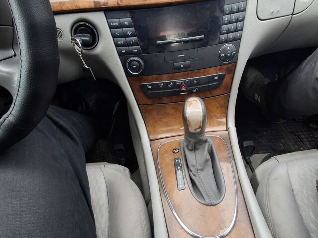 Зеленый Мерседес Е-Класс, объемом двигателя 0 л и пробегом 460 тыс. км за 2380 $, фото 5 на Automoto.ua