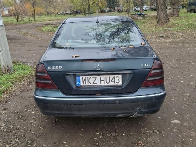 Зеленый Мерседес Е-Класс, объемом двигателя 0 л и пробегом 460 тыс. км за 2380 $, фото 1 на Automoto.ua