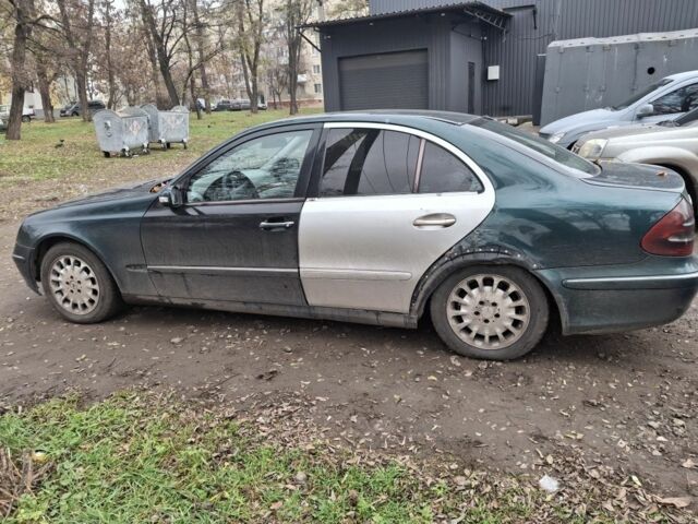 Зеленый Мерседес Е-Класс, объемом двигателя 0 л и пробегом 460 тыс. км за 2380 $, фото 3 на Automoto.ua