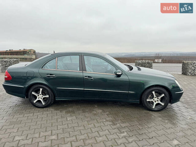 Зеленый Мерседес Е-Класс, объемом двигателя 2.7 л и пробегом 517 тыс. км за 5299 $, фото 3 на Automoto.ua