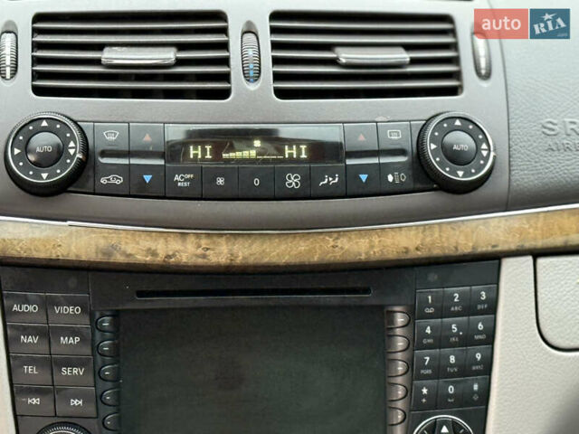 Зеленый Мерседес Е-Класс, объемом двигателя 2.69 л и пробегом 318 тыс. км за 6500 $, фото 18 на Automoto.ua