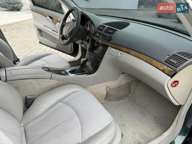 Зеленый Мерседес Е-Класс, объемом двигателя 2.69 л и пробегом 318 тыс. км за 6500 $, фото 22 на Automoto.ua