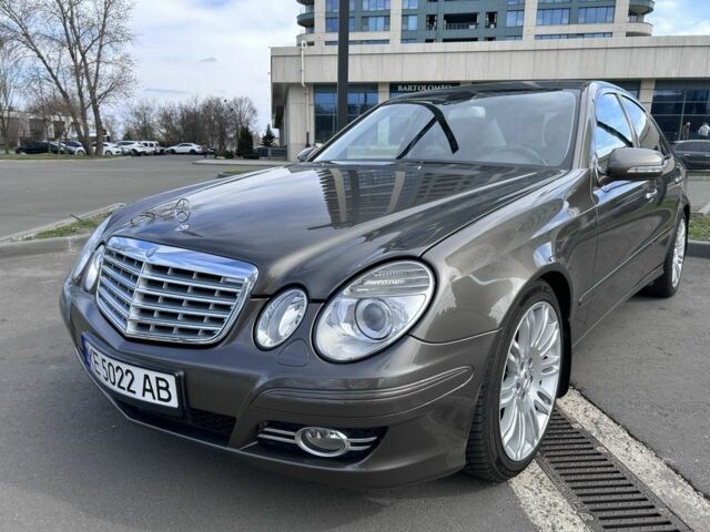 Мерседес Е-Клас 2006 у Дніпро (Дніпропетровську) на Automoto.ua Зелений Мерседес Е-Клас, об'ємом двигуна 3 л та пробігом 98 тис. км за 13000 $, фото 4 на Automoto.ua