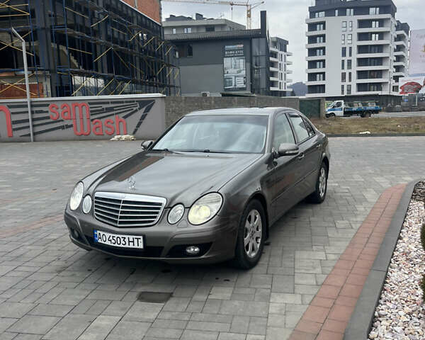 Зеленый Мерседес Е-Класс, объемом двигателя 2.2 л и пробегом 332 тыс. км за 9000 $, фото 15 на Automoto.ua
