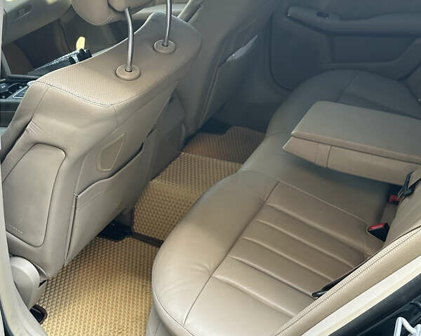 Зелений Мерседес Е-Клас, об'ємом двигуна 3.5 л та пробігом 262 тис. км за 11590 $, фото 8 на Automoto.ua