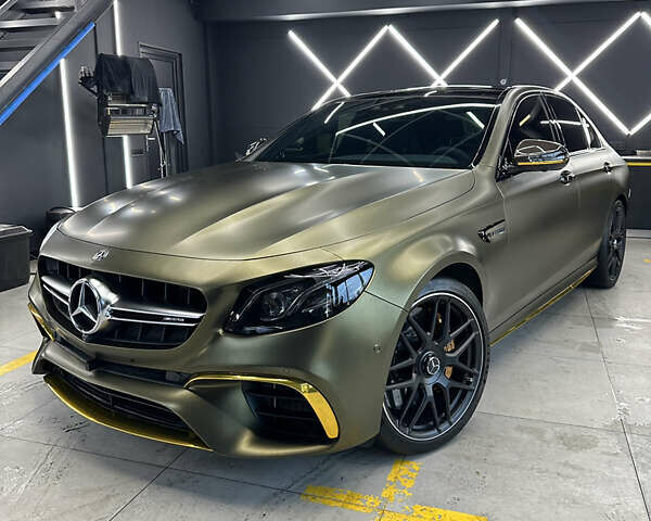 Мерседес Е-Клас 2018 у Києві на Automoto.ua Зелений Мерседес Е-Клас, об'ємом двигуна 3.98 л та пробігом 43 тис. км за 85000 $, фото 15 на Automoto.ua