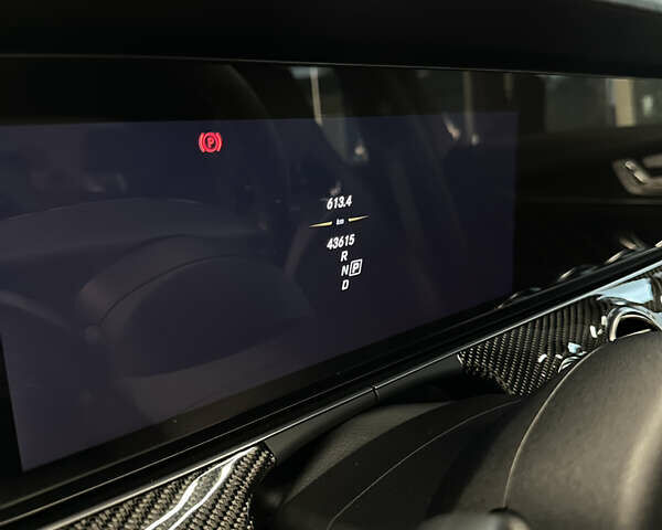 Мерседес Е-Клас 2018 у Києві на Automoto.ua Зелений Мерседес Е-Клас, об'ємом двигуна 3.98 л та пробігом 43 тис. км за 85000 $, фото 46 на Automoto.ua