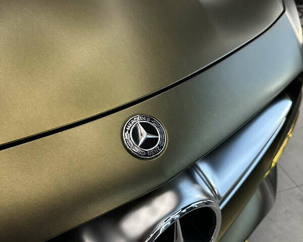 Мерседес Е-Клас 2018 у Києві на Automoto.ua Зелений Мерседес Е-Клас, об'ємом двигуна 3.98 л та пробігом 43 тис. км за 85000 $, фото 8 на Automoto.ua