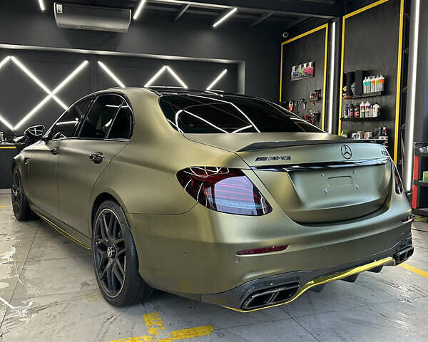 Мерседес Е-Клас 2018 у Києві на Automoto.ua Зелений Мерседес Е-Клас, об'ємом двигуна 3.98 л та пробігом 43 тис. км за 85000 $, фото 26 на Automoto.ua