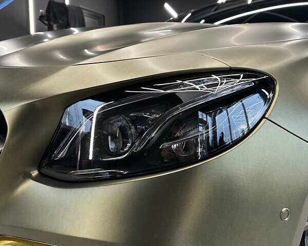 Мерседес Е-Клас 2018 у Києві на Automoto.ua Зелений Мерседес Е-Клас, об'ємом двигуна 3.98 л та пробігом 43 тис. км за 85000 $, фото 20 на Automoto.ua