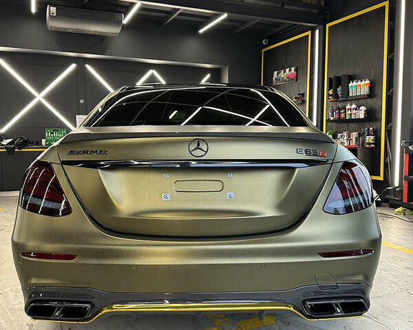 Мерседес Е-Клас 2018 у Києві на Automoto.ua Зелений Мерседес Е-Клас, об'ємом двигуна 3.98 л та пробігом 43 тис. км за 85000 $, фото 36 на Automoto.ua