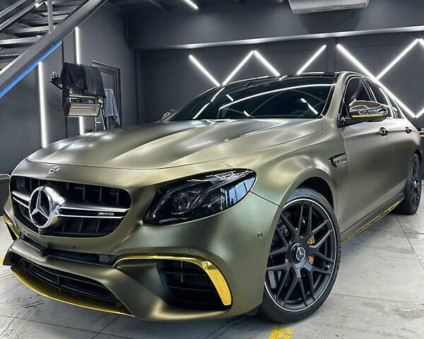 Мерседес Е-Клас 2018 у Києві на Automoto.ua Зелений Мерседес Е-Клас, об'ємом двигуна 3.98 л та пробігом 43 тис. км за 85000 $, фото 14 на Automoto.ua