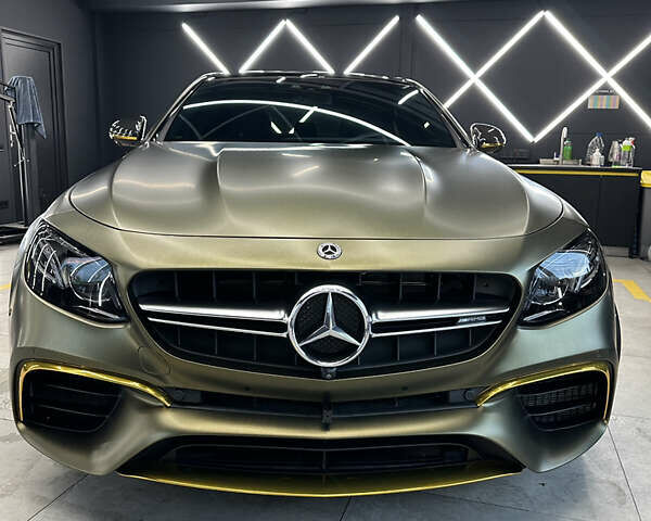 Мерседес Е-Клас 2018 у Києві на Automoto.ua Зелений Мерседес Е-Клас, об'ємом двигуна 3.98 л та пробігом 43 тис. км за 85000 $, фото 13 на Automoto.ua