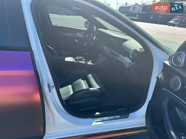 Зеленый Мерседес Е-Класс, объемом двигателя 3.98 л и пробегом 52 тыс. км за 81500 $, фото 16 на Automoto.ua