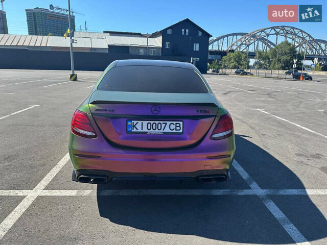 Зеленый Мерседес Е-Класс, объемом двигателя 3.98 л и пробегом 52 тыс. км за 81500 $, фото 3 на Automoto.ua