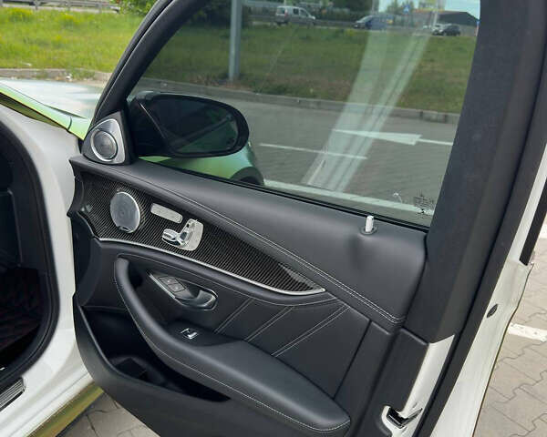 Зеленый Мерседес Е-Класс, объемом двигателя 3.98 л и пробегом 52 тыс. км за 81500 $, фото 33 на Automoto.ua