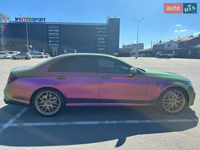 Зеленый Мерседес Е-Класс, объемом двигателя 3.98 л и пробегом 52 тыс. км за 81500 $, фото 5 на Automoto.ua