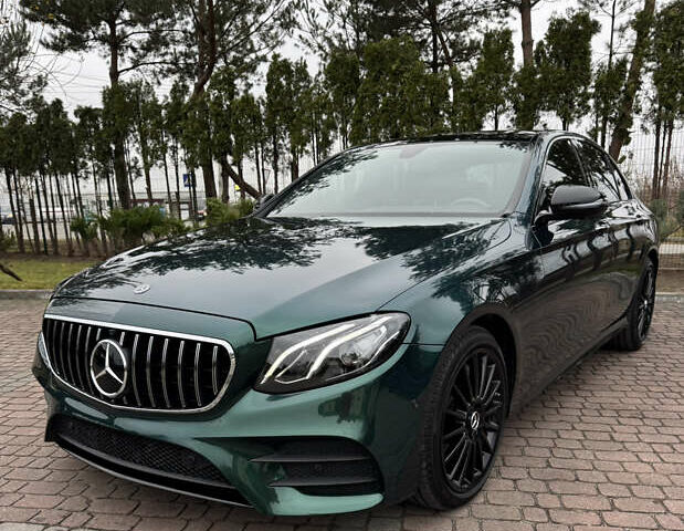 Зеленый Мерседес Е-Класс, объемом двигателя 3 л и пробегом 95 тыс. км за 40000 $, фото 2 на Automoto.ua