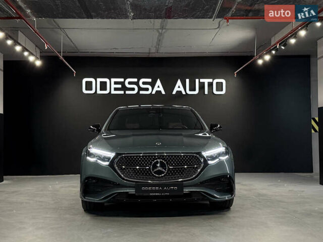 Зеленый Мерседес Е-Класс, объемом двигателя 1.99 л и пробегом 12 тыс. км за 95000 $, фото 2 на Automoto.ua