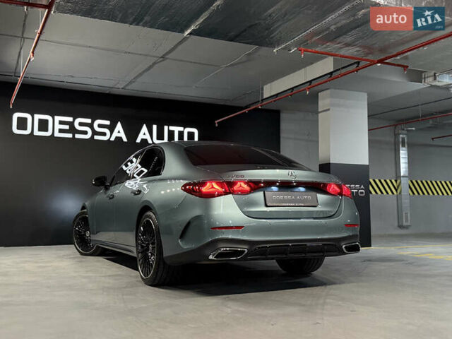 Зеленый Мерседес Е-Класс, объемом двигателя 1.99 л и пробегом 12 тыс. км за 95000 $, фото 6 на Automoto.ua