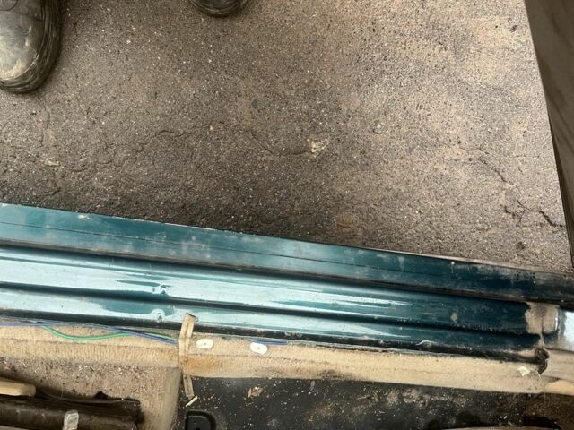 Зеленый Мерседес Е-Класс, объемом двигателя 3 л и пробегом 400 тыс. км за 2700 $, фото 11 на Automoto.ua