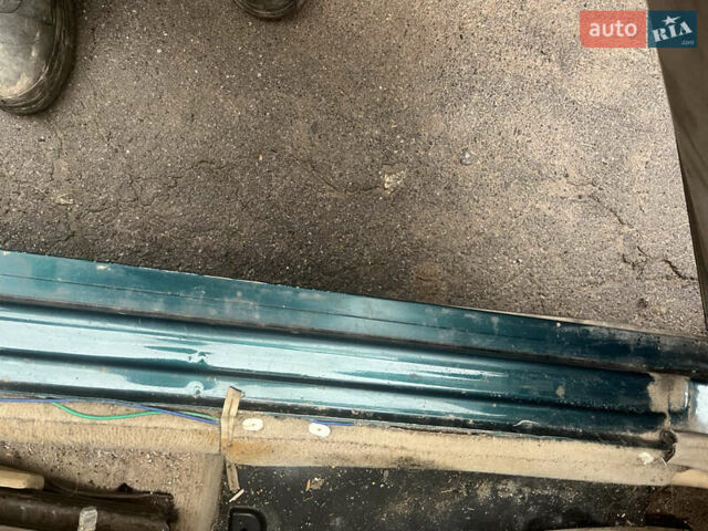 Зеленый Мерседес Е-Класс, объемом двигателя 3 л и пробегом 402 тыс. км за 2700 $, фото 11 на Automoto.ua