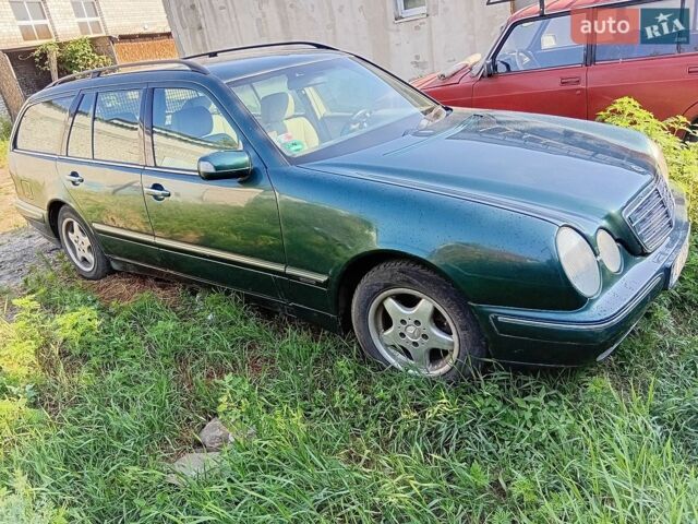 Зелений Мерседес Е-Клас, об'ємом двигуна 2.15 л та пробігом 270 тис. км за 3000 $, фото 35 на Automoto.ua