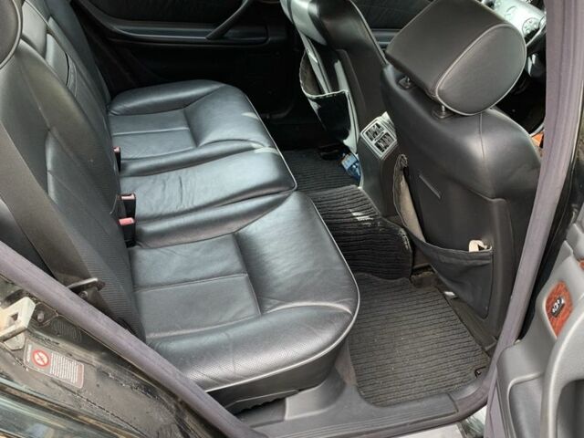 Зеленый Мерседес Е-Класс, объемом двигателя 3.2 л и пробегом 344 тыс. км за 4999 $, фото 6 на Automoto.ua