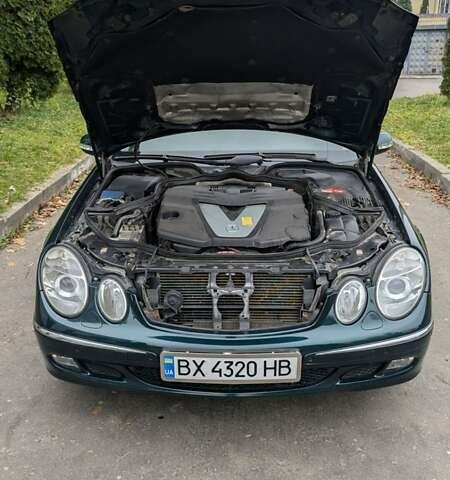 Зеленый Мерседес Е-Класс, объемом двигателя 3 л и пробегом 310 тыс. км за 6800 $, фото 17 на Automoto.ua