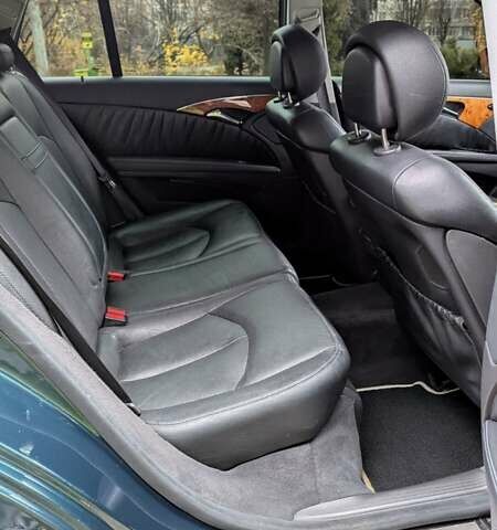 Зеленый Мерседес Е-Класс, объемом двигателя 3 л и пробегом 310 тыс. км за 6800 $, фото 14 на Automoto.ua