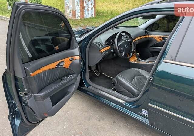 Зеленый Мерседес Е-Класс, объемом двигателя 3 л и пробегом 310 тыс. км за 6800 $, фото 11 на Automoto.ua