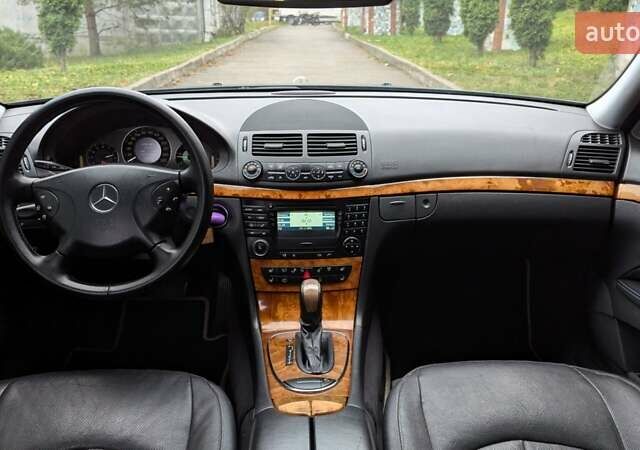 Зеленый Мерседес Е-Класс, объемом двигателя 3 л и пробегом 310 тыс. км за 6800 $, фото 21 на Automoto.ua