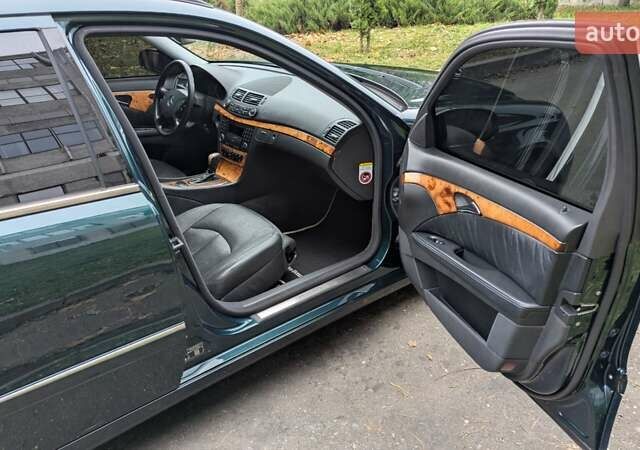 Зеленый Мерседес Е-Класс, объемом двигателя 3 л и пробегом 310 тыс. км за 6800 $, фото 18 на Automoto.ua