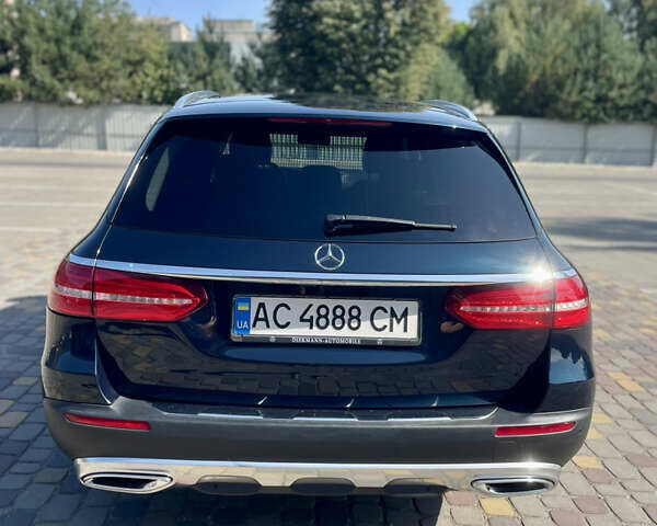 Зелений Мерседес Е-Клас, об'ємом двигуна 1.95 л та пробігом 297 тис. км за 25000 $, фото 14 на Automoto.ua