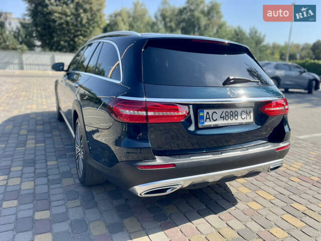 Зелений Мерседес Е-Клас, об'ємом двигуна 1.95 л та пробігом 297 тис. км за 25000 $, фото 15 на Automoto.ua