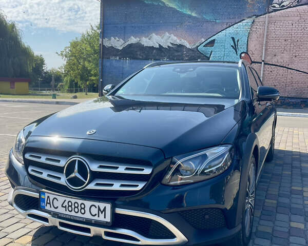 Зелений Мерседес Е-Клас, об'ємом двигуна 1.95 л та пробігом 297 тис. км за 25000 $, фото 1 на Automoto.ua