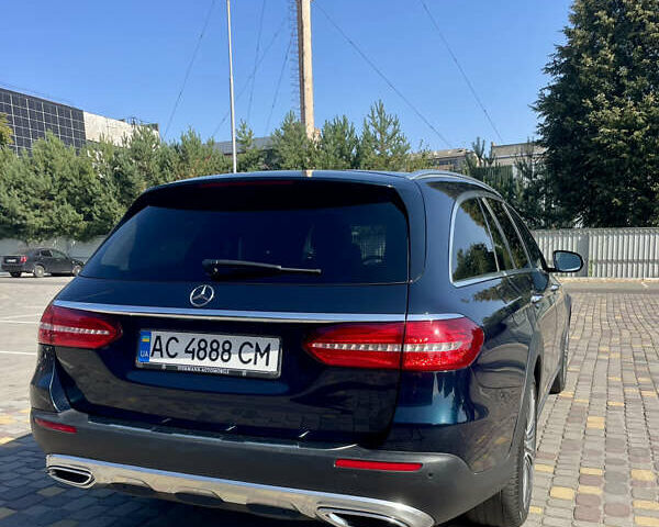 Зелений Мерседес Е-Клас, об'ємом двигуна 1.95 л та пробігом 297 тис. км за 25000 $, фото 11 на Automoto.ua