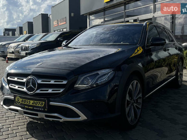 Зелений Мерседес Е-Клас, об'ємом двигуна 3 л та пробігом 130 тис. км за 33990 $, фото 2 на Automoto.ua