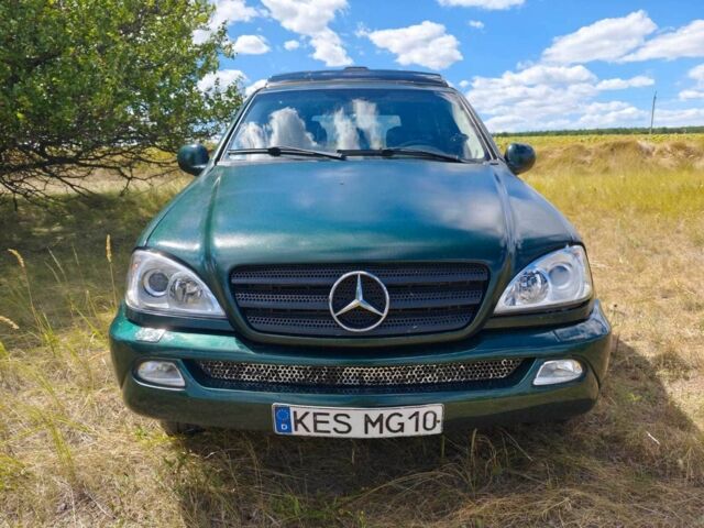 Зелений Мерседес Е-Клас, об'ємом двигуна 2.7 л та пробігом 380 тис. км за 4300 $, фото 2 на Automoto.ua