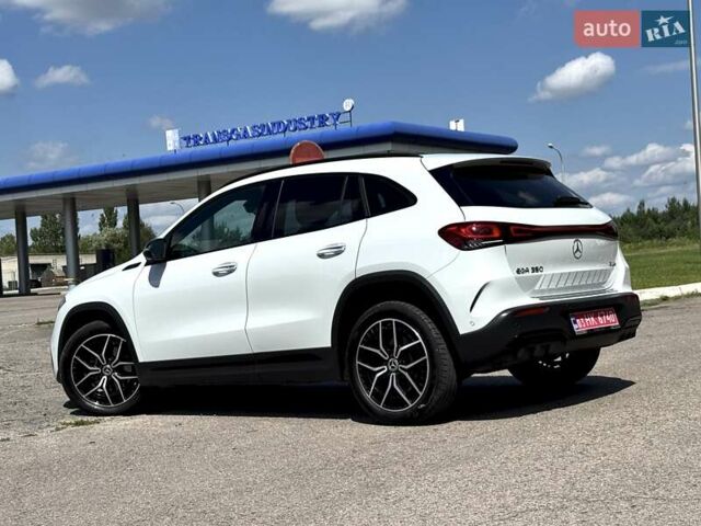 Белый Мерседес EQA, объемом двигателя 0 л и пробегом 89 тыс. км за 28500 $, фото 11 на Automoto.ua