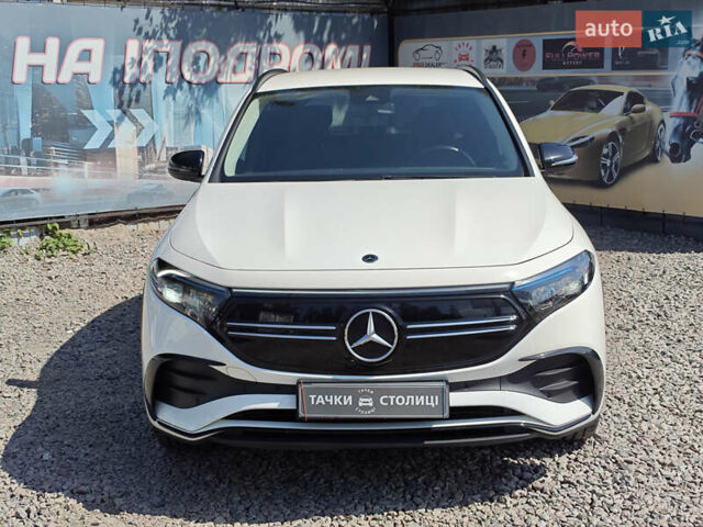Белый Мерседес EQA, объемом двигателя 0 л и пробегом 151 тыс. км за 28000 $, фото 1 на Automoto.ua