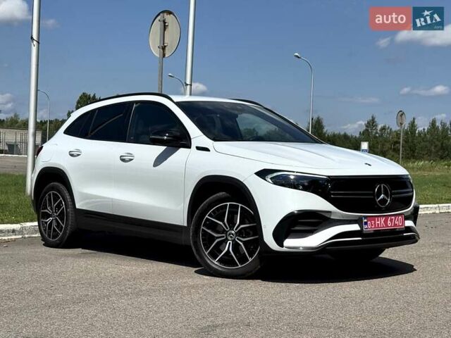 Белый Мерседес EQA, объемом двигателя 0 л и пробегом 89 тыс. км за 28500 $, фото 5 на Automoto.ua