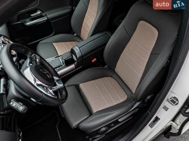 Білий Мерседес EQA, об'ємом двигуна 0 л та пробігом 6 тис. км за 40000 $, фото 3 на Automoto.ua