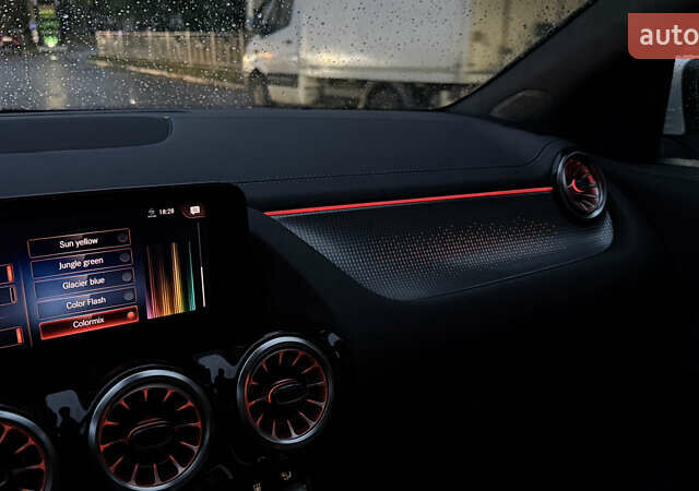 Білий Мерседес EQA, об'ємом двигуна 0 л та пробігом 6 тис. км за 40000 $, фото 6 на Automoto.ua