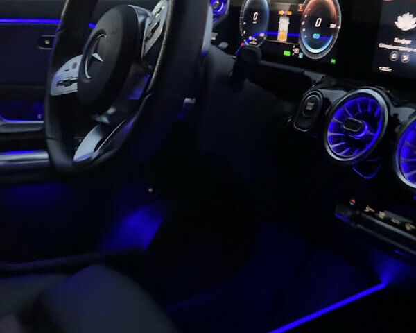 Білий Мерседес EQA, об'ємом двигуна 0 л та пробігом 6 тис. км за 40000 $, фото 2 на Automoto.ua