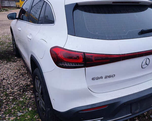Белый Мерседес EQA, объемом двигателя 0 л и пробегом 12 тыс. км за 28999 $, фото 11 на Automoto.ua