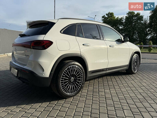Белый Мерседес EQA, объемом двигателя 0 л и пробегом 23 тыс. км за 37000 $, фото 4 на Automoto.ua