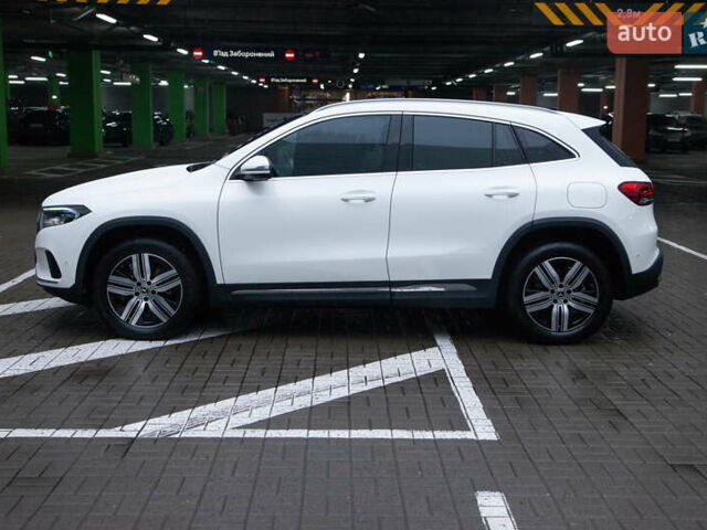 Белый Мерседес EQA, объемом двигателя 0 л и пробегом 12 тыс. км за 29500 $, фото 10 на Automoto.ua