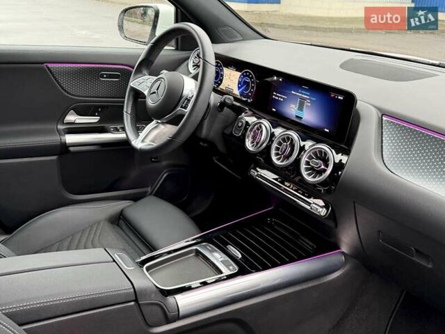 Белый Мерседес EQA, объемом двигателя 0 л и пробегом 19 тыс. км за 34400 $, фото 42 на Automoto.ua